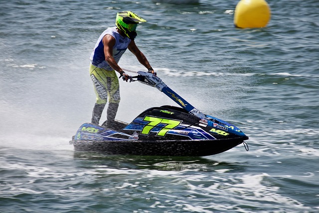 组合给了球 组合给了球